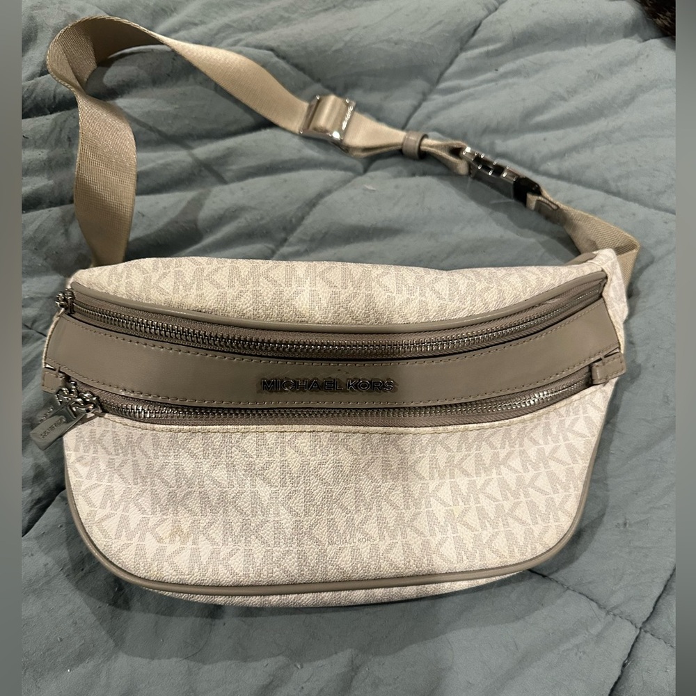 Michael Kors belt bag